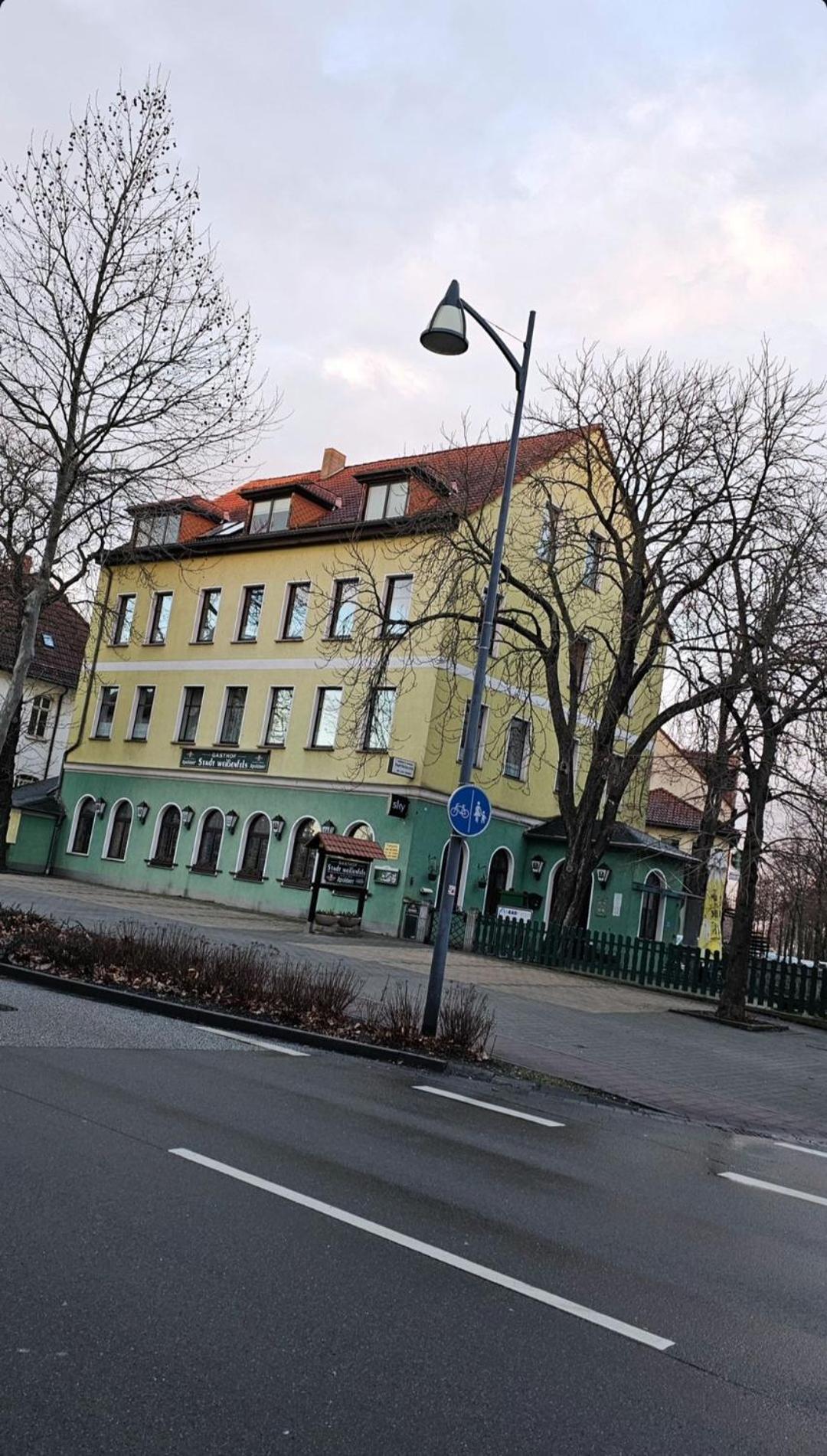 La Famiglia Hotel Weißenfels Екстериор снимка